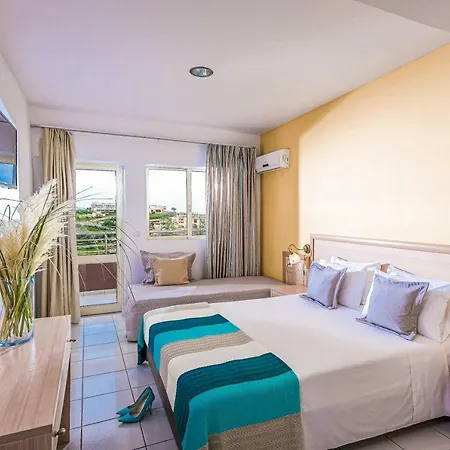 Semesteranläggning (resort) Blue Bay 4*